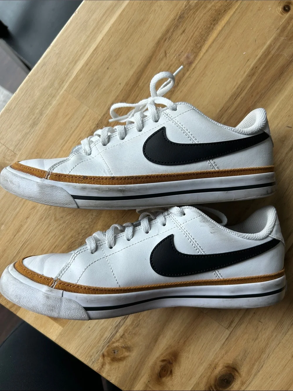 Nike low top
